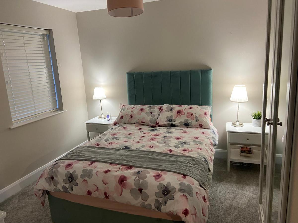 Beautiful Private Room And Bathroom Ballycastle Eksteriør billede